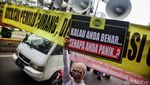 Hendak Demo ke MK, Massa Tertahan di Patung Kuda