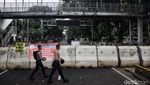 Hendak Demo ke MK, Massa Tertahan di Patung Kuda