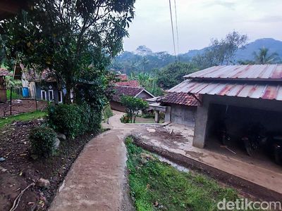Menyelami Sunyi dan Sepi Kampung Diterjang Longsor