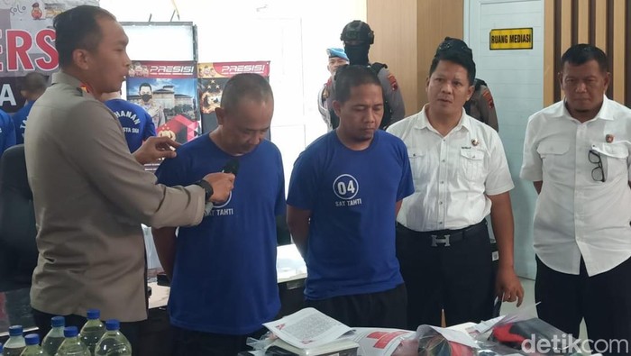 Kapolresta Solo Kombes Iwan Saktiadi, saat konferensi pers kasus pencurian dengan kekerasan di Mapolresta Solo, Rabu (27/3/2024).
