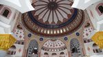 Kembaran Masjid Biru Istanbul Ini Berdiri Kokoh di Pejaten