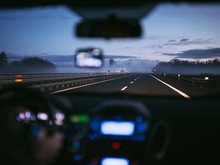 10 Lagu yang Cocok untuk Traveling, Bikin Momen Liburan Semakin Asyik 10 Lagu yang Cocok untuk Traveling, Bikin Momen Liburan Semakin Asyik