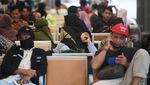 Stasiun Pasar Senen Mulai Dipenuhi Pemudik