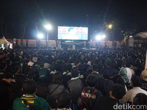 Meriah dan Semaraknya Nobar Persebaya vs Arema FC di Polrestabes Surabaya