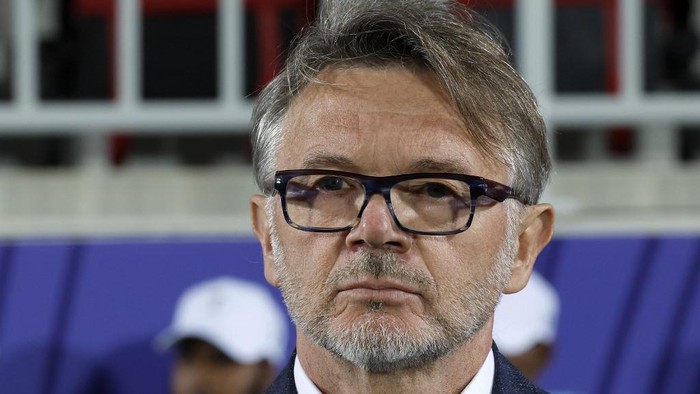 Philippe Troussier Vietnams French coach Philippe Troussier watches the Qatar 2023 AFC Asian Cup Group D football match between Vietnam and Indonesia at the Abdullah bin Khalifa Stadium in Doha on January 19, 2024. (Photo by KARIM JAAFAR / AFP)