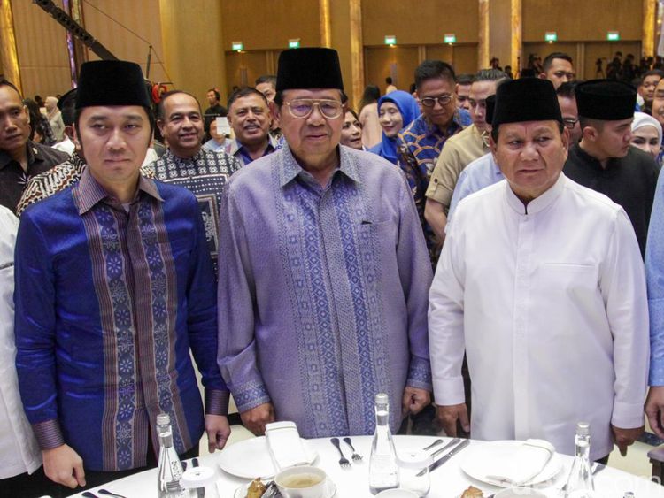 Prabowo Semeja Bareng SBY-AHY-Ibas di Buka Bersama PD