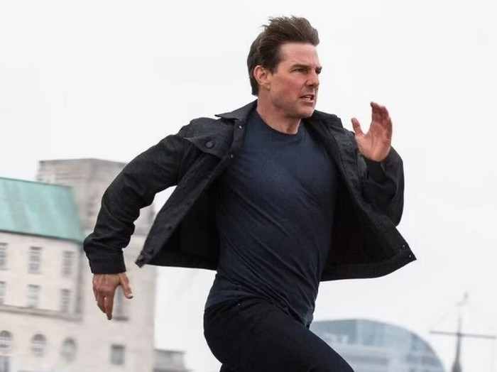 Tom Cruise