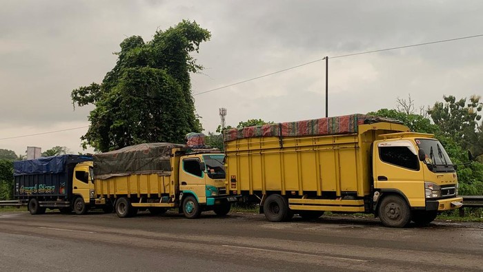 Truk pengangkut batu bara ilegal diamankan Polres Muara Enim.