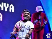 Cerita Ucok Baba Jatuh ke Tong Sampah saat Ambil Uang di ATM