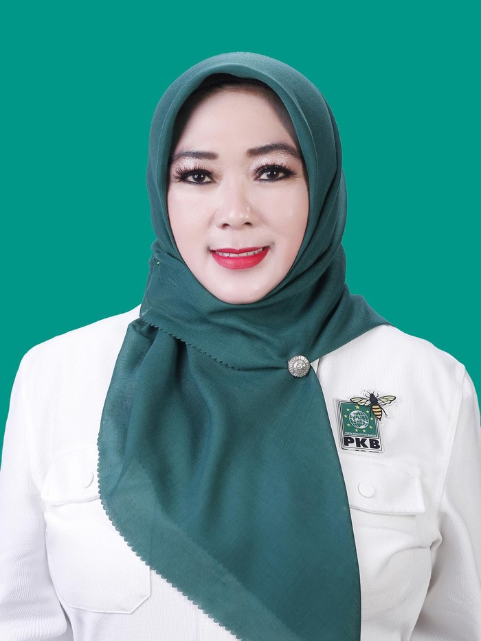 Wakil Ketua DPRD Kota Surabaya Laila Mufidah