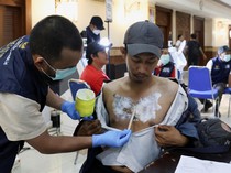 Warga Ramai-ramai Hapus Tato Gratis di Kantor Walikota Jakpus