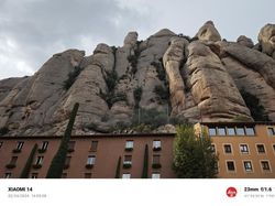 Adu Kamera Xiaomi 14 Vs iPhone 15, Oke Mana?