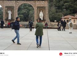 Adu Kamera Xiaomi 14 Vs iPhone 15, Oke Mana?