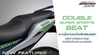 Fitur-fitur ini antara lain ada DC charging socket yang memiliki kapasitas 12V. Kemudian jok yang dibikin model bertingkat untuk memberikan kenyamanan lebih bagi pengendara dan pembonceng. Foto: Dok. Yamaha Thailand