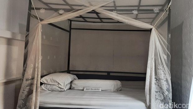 Yanto cucu dari Djiaw Kie Song saat menceritakan kisah Soekarno-Hatta di rumah singgah jelang kemerdekaan