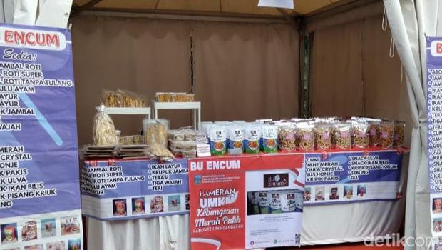 Abon ikan jambal roti Ibu Encum di Pangandaran
