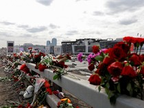 Bunga dan Boneka Penuhi Lokasi Serangan Maut Gedung Konser Moskow
