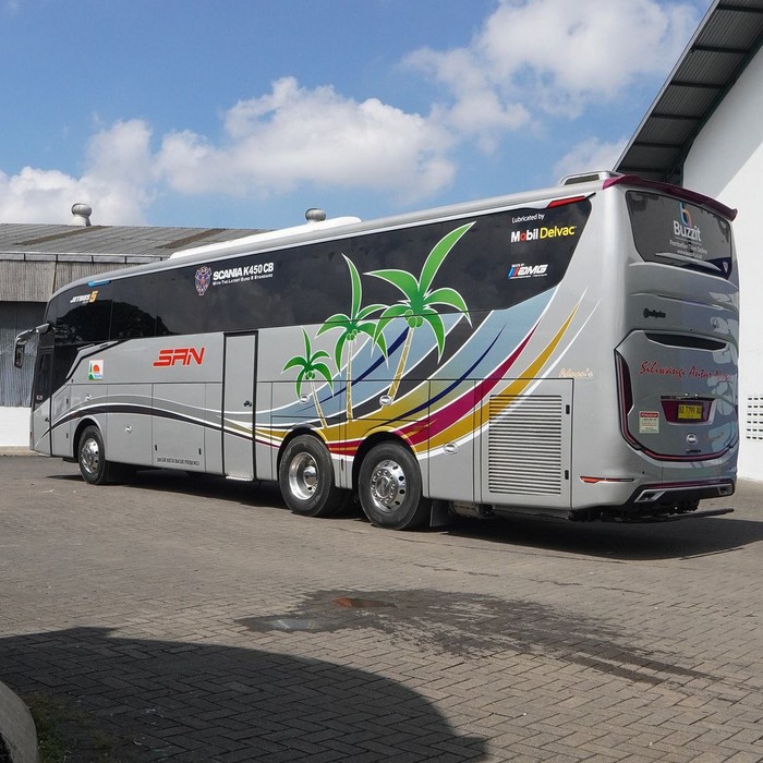 Bus baru PO SAN