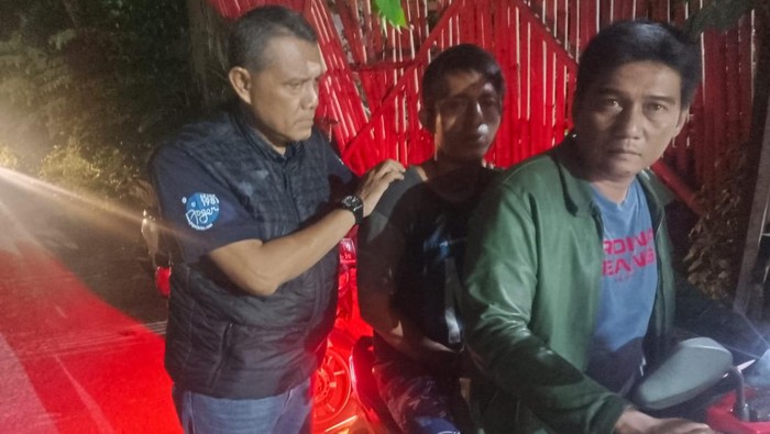 Calo palak penumpang di Pelabuhan Merak menyerahkan diri ke polisi (Iqbal/detikcom)