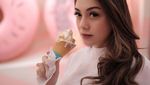 Celine Evangelista Rajin Belanja hingga Hangout Bersama Teman Artis