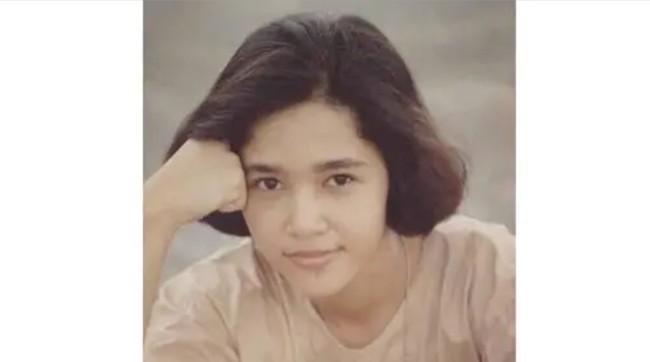 Kecantikan Maia Estianty sejak dulu hingga kini tentu tak perlu diragukan lagi. Penyanyi berusia 48 tahun ini pernah berhasil menjadi top pemenang model majalah di usia remaja. Foto: Instagram