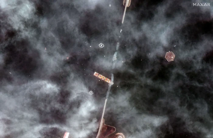 Foto satelit runtuhnya jembatan Baltimore