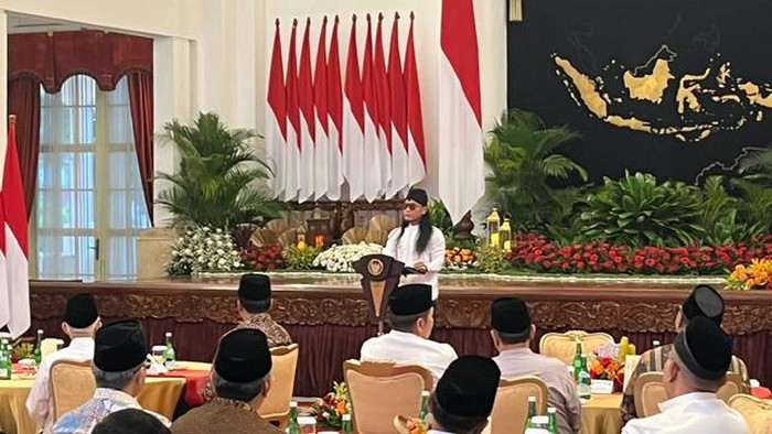Wapres Maruf-Gus Miftah Isi Ceramah Bukber Jokowi dan Kabinet di Istana