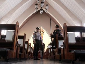Jelang Paskah, Polisi Gelar Sterilisasi di 5 Gereja Malang