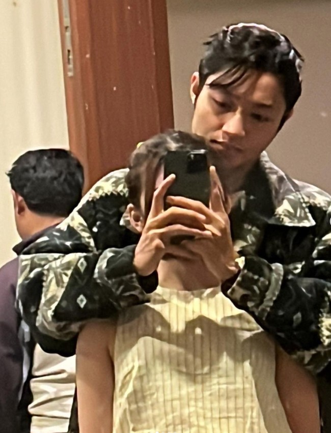 Potret kebersamaan Kiesha dan Angelina juga ikut dikomentari oleh banyak netizen. Tak sedikit yang jadi ikut memanggil keduanya dengan sebutan ayah-bunda. “Cu Amay ayah bunda ini,” komentar salah seorang netizen. “Ayah bunda sweet amat sihh,” tambah netizen lain. Foto: Instagram/@kiesha.alvaro