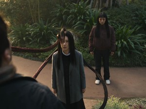 2 Karakter Utama Parasyte: The Grey Terinspirasi Jekyll and Hyde