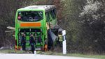 Penampakan Bus Terbalik di Jerman yang Tewaskan 5 Penumpang