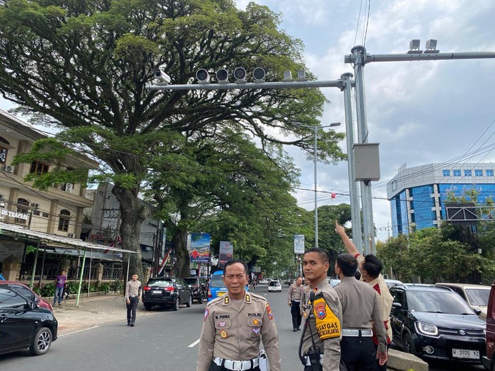 Polresta Malang Kota pasang ETLE statis di Jalan Ahmad Yani