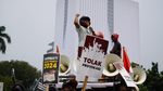 Potret Unjuk Rasa soal Jaga Independensi MK di Patung Kuda