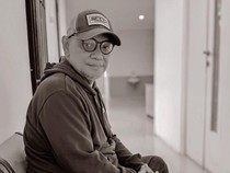 Derai Air Mata di Pemakaman Sopyan Dado Tukang Ojek Pengkolan