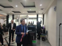 Sidang Sengketa Pilpres Dilanjutkan, Tim Hukum 03 hingga 01 Merapat ke MK