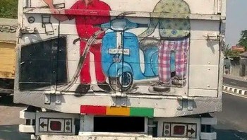 Iya sih... Foto: X/arahkanan_