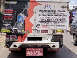 Tulisan Lucu di Belakang Truk, Mana Tahu Jumpa Saat Mudik