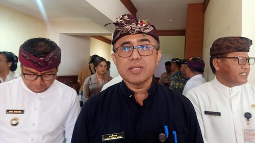 Wali Kota Denpasar I Gusti Ngurah Jaya Negara setelah menyampaikan Laporan Keterangan Pertanggungjawaban (LKPJ) Tahun Anggaran 2023 di DPRD Kota Denpasar, pada Kamis (28/3/2024).