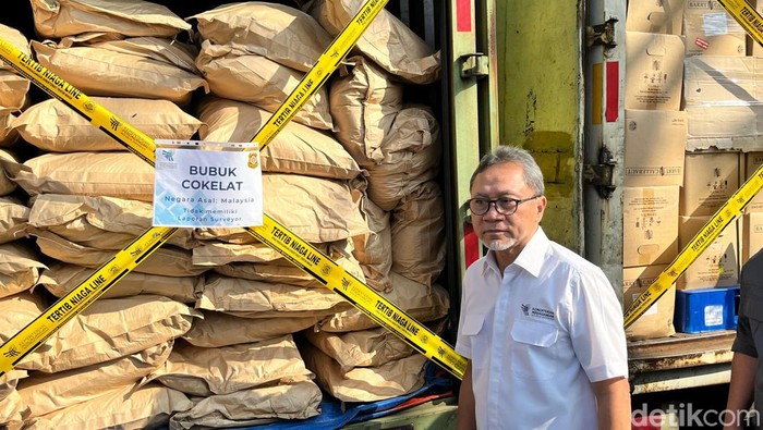 Zulhas Sita Barang Impor Ilegal Cokelat-Elektronik, Rugikan Negara Rp 9,3 M