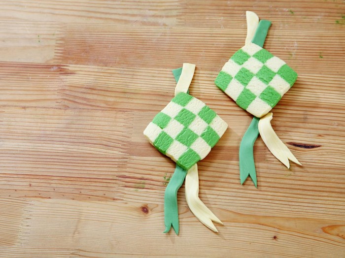checker cookies decorated like ketupat