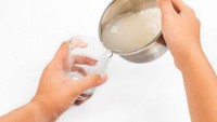 Sayang Dibuang! Ini 5 Manfaat Air Cucian Beras buat Kecantikan dan Rumah
