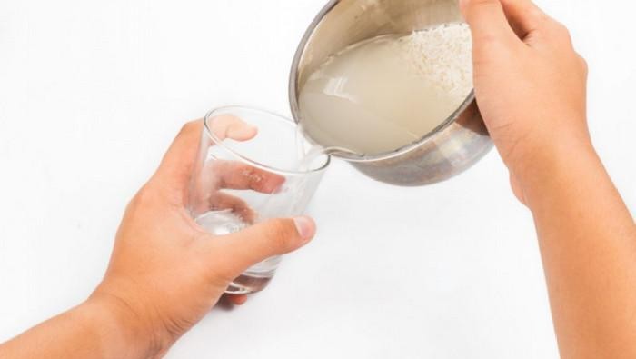Air Cucian Beras Bisa Bikin Kulit Wajah Kinclong Bebas Jerawat