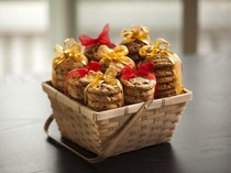 Begini Hukum Kirim Hampers Kue dengan Niat Tertentu dalam Islam