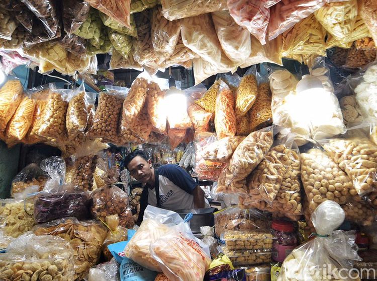 Beburu Jajanan Lebaran di Pasar DTC Wonokromo
