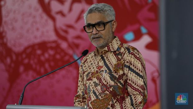 Direktur Jenderal Asia Pasifik dan Afrika Kementerian Luar Negeri Indonesia, Abdul Kadir Jailani dalam acara mural Together di Taman Ismail Marzuki (TIM), Jakarta, Kamis (28/3/2024). (CNBC Indonesia/Tri Susilo)