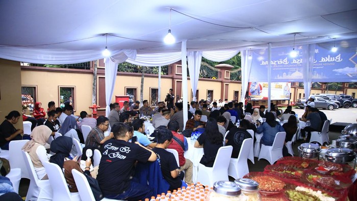 Divisi Humas Polri menggelar acara buka puasa bersama wartawan di kantor Divisi Humas Polri. (dok istimewa).