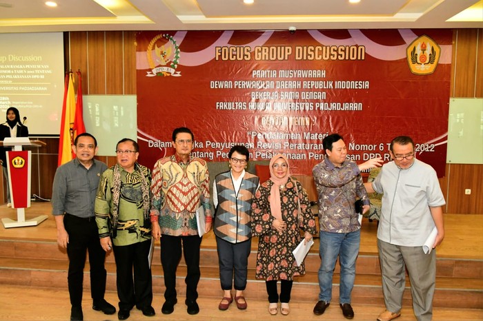 Focus Group Discussion (FGD) dengan tema “Pendalaman Materi dalam Rangka Penyusunan Revisi Peraturan DPD Nomor 6 Tahun 2012 Tentang Pedoman Pelaksanaan Pengawasan DPD RI”