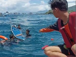 Kapal Peziarah Semana Santa Terbalik Saat Prosesi Tuan Meninu