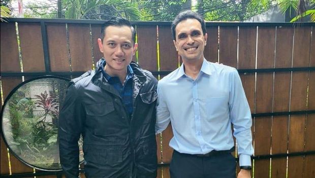 Ketua Umum Partai Demokrat Agus Harimurti Yudhoyono (AHY) dan caleg Partai Demokrat Fathi. (dok Istimewa)