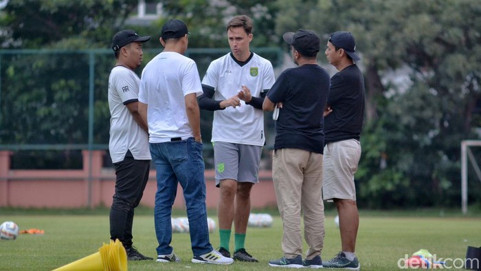 Latihan Persebaya Surabaya Jelang Lawan Dewa United